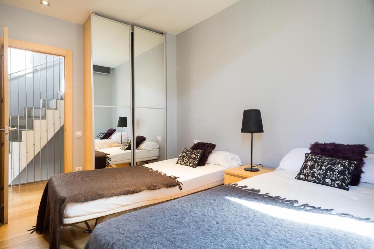 Apartment Barcelona Rentals - Gracia Pool Apartments Center Exterior photo
