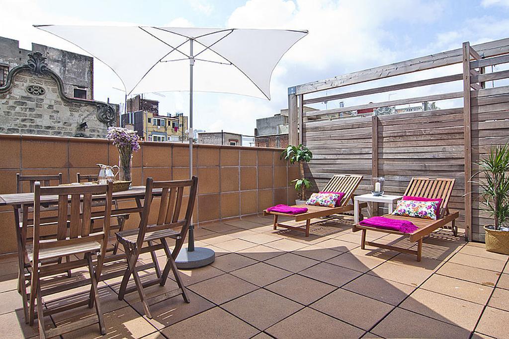 Apartment Barcelona Rentals - Gracia Pool Apartments Center Exterior photo